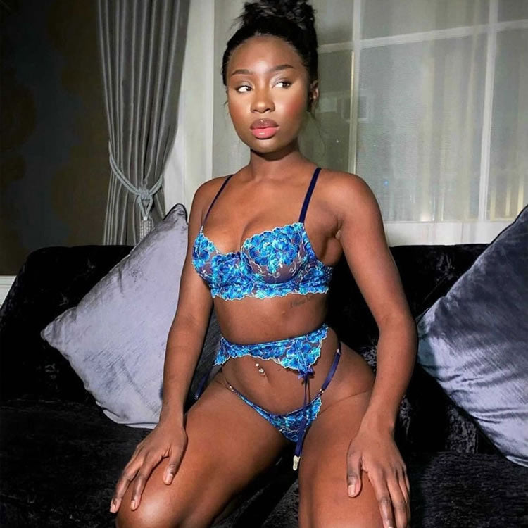 Lover's Affair 3 Piece Garter Set