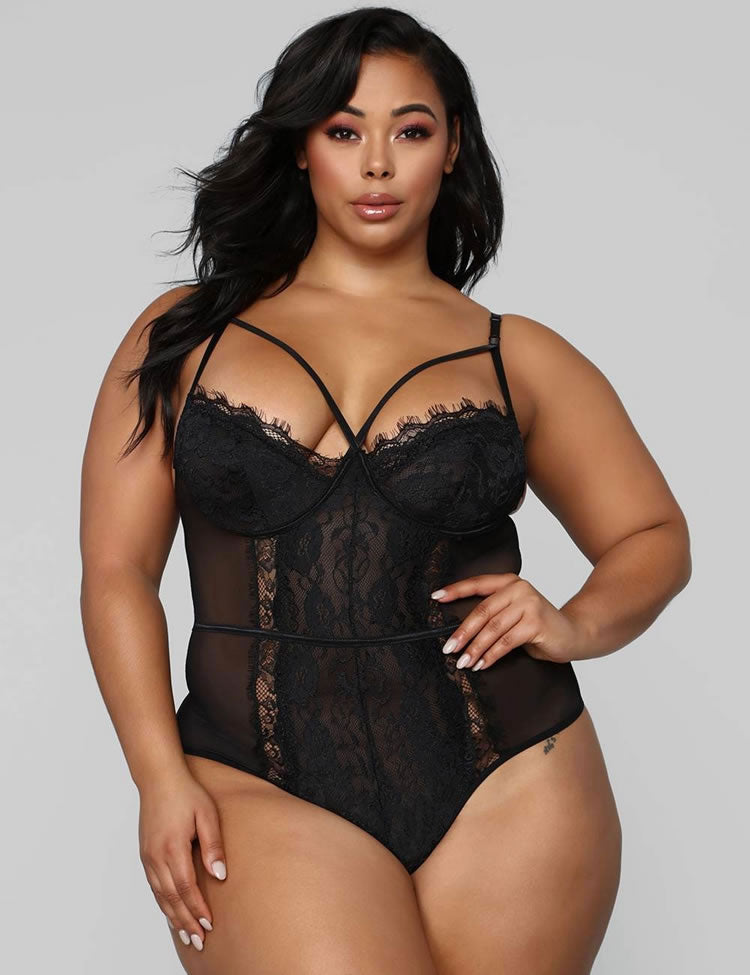 Plus Size So Convincing Lace Teddy