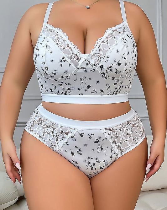 Plus Size Floral Lace Bra and Panty Set