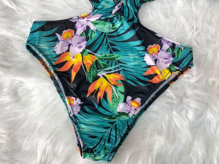 Coulor Me Wild - Late Night Lingerie