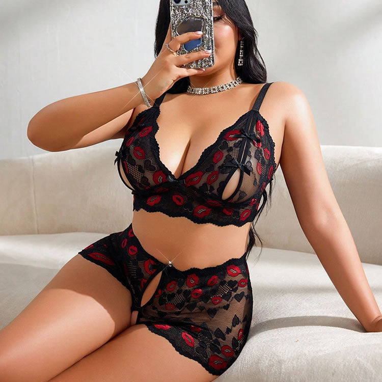 Plus-Size Black Lingerie Set with Red Lip Print