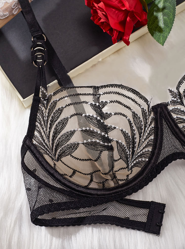 Juliette Romantic Embroidered Bra Set